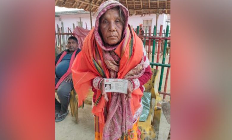 ७८ वर्षका उमेरमा नागरिकता पाएपछि कपलेश्वरीले भनिन,‘अब ढुक्कले मर्छु’