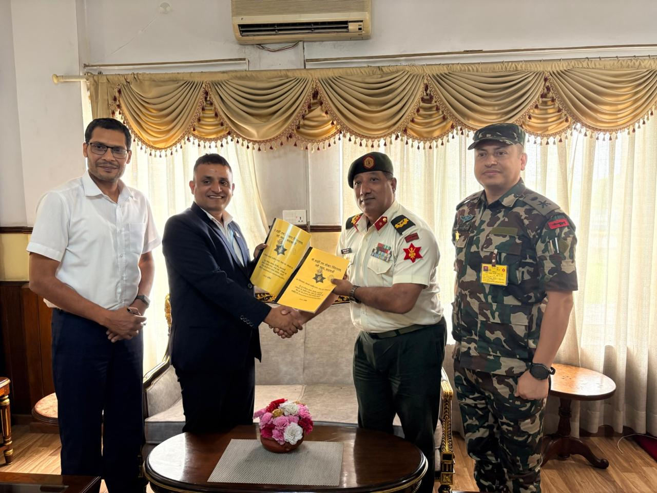 नेपाली सेनालाई दैनिक १० हजार लिटरभन्दा बढी प्रशोधित दूध आपूर्ति हुने