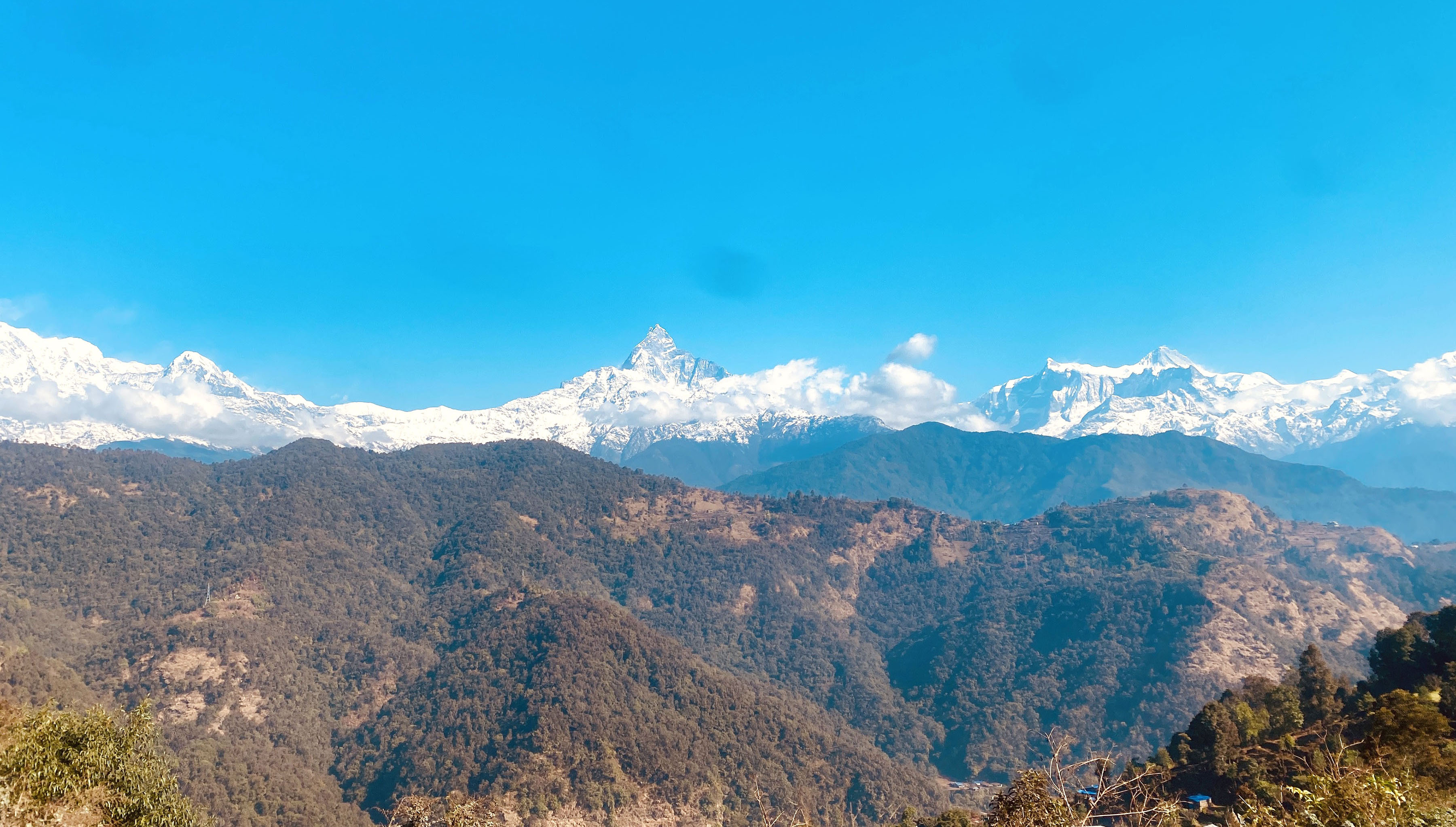 वर्षापछि खुलेको हिमश्रृङ्खला