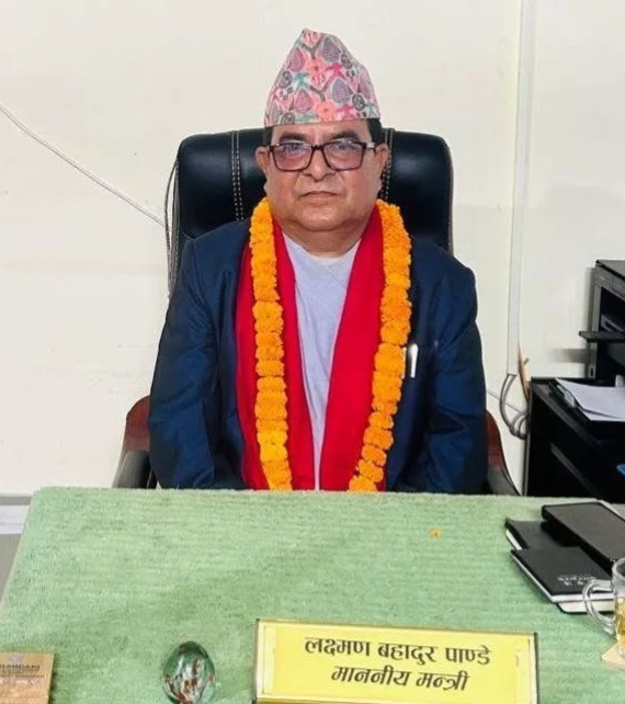 पद्म नर्सिङ होमको अनुमतिमा मन्त्रीले घुस डिल गरेको आरोप, एमालेले बनायो छानबिन समिति