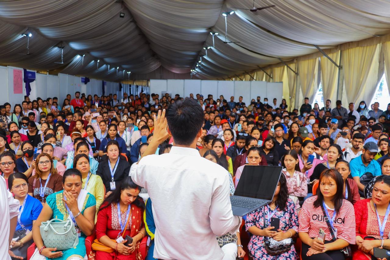 सीप मेलामा ‘जस’ लिने होड : प्रधानमन्त्रीको भिजन भएको मन्त्रीको दाबी, सभामुखले लिए आफ्नै जस
