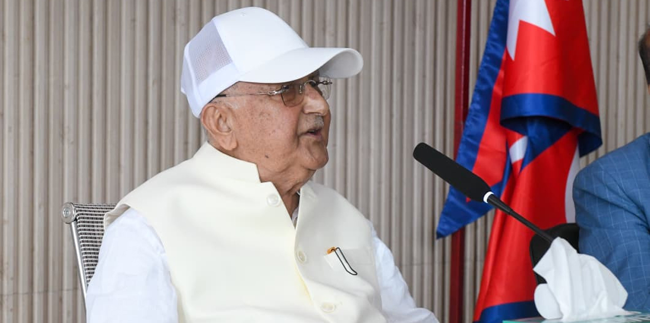 ओलीको निर्देशन : ‘धक्का खाए पनि दुई तिहाइको लक्ष्यमा पुग्न सकिन्छ, अहम् त्यागेर पार्टीको उद्देश्यमा केन्द्रित हुनुस्’