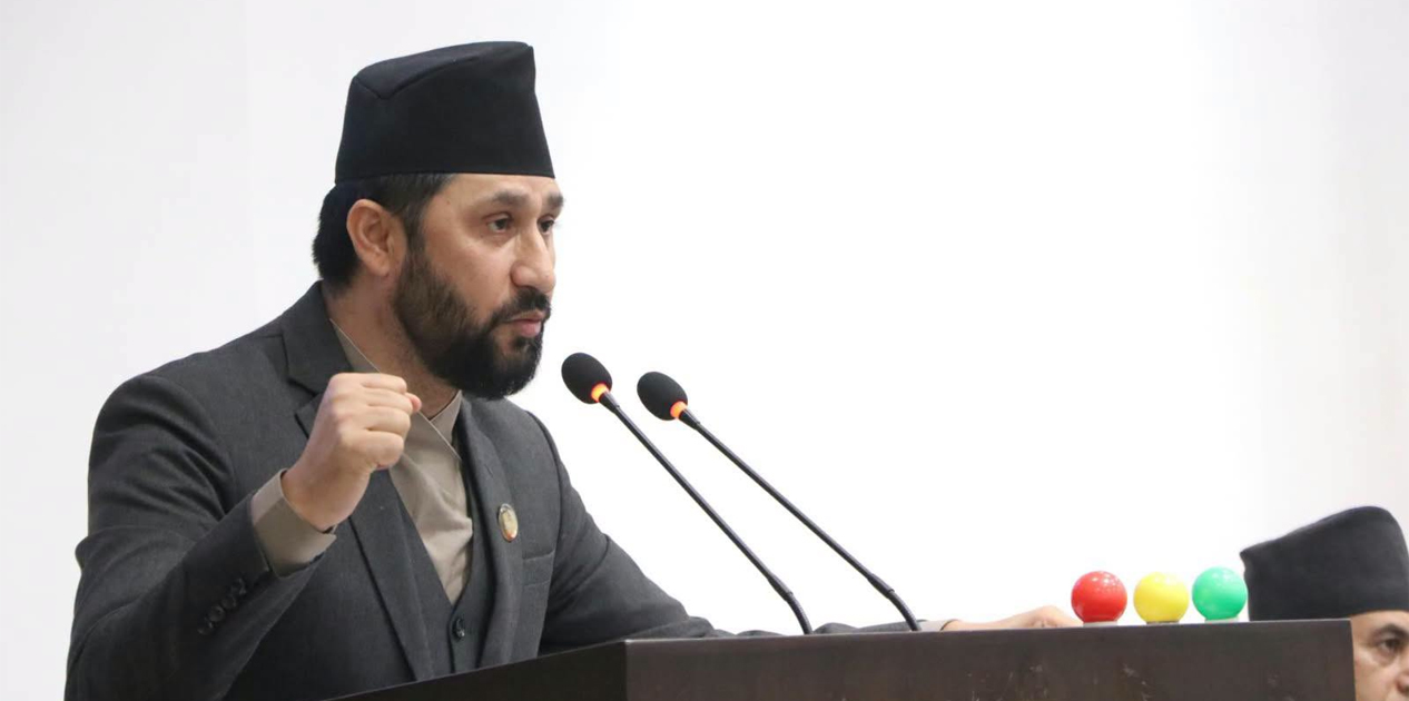 विपद् प्रतिकार्यमा सरकारको बचाउ गर्दै रविले भने : ‘यति ठूलो हवाई उद्धार अभियान विरलै भएको थियो’