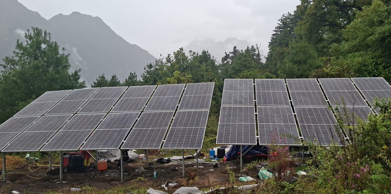 टिमुरेको टेलिफोन टावरमा सोलार प्रणाली जडान, डिजेल ढुवानीको बाध्यता हट्यो
