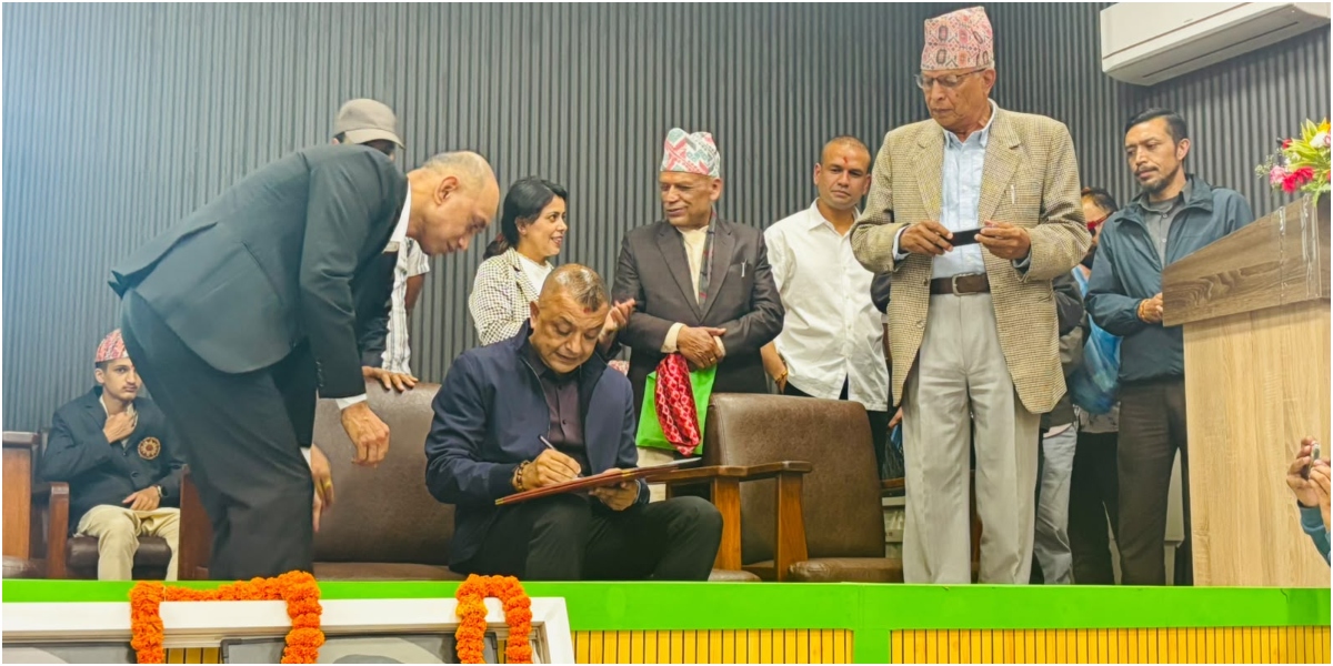 गगन थापाले लिए कांग्रेस सभापति पदको शपथ