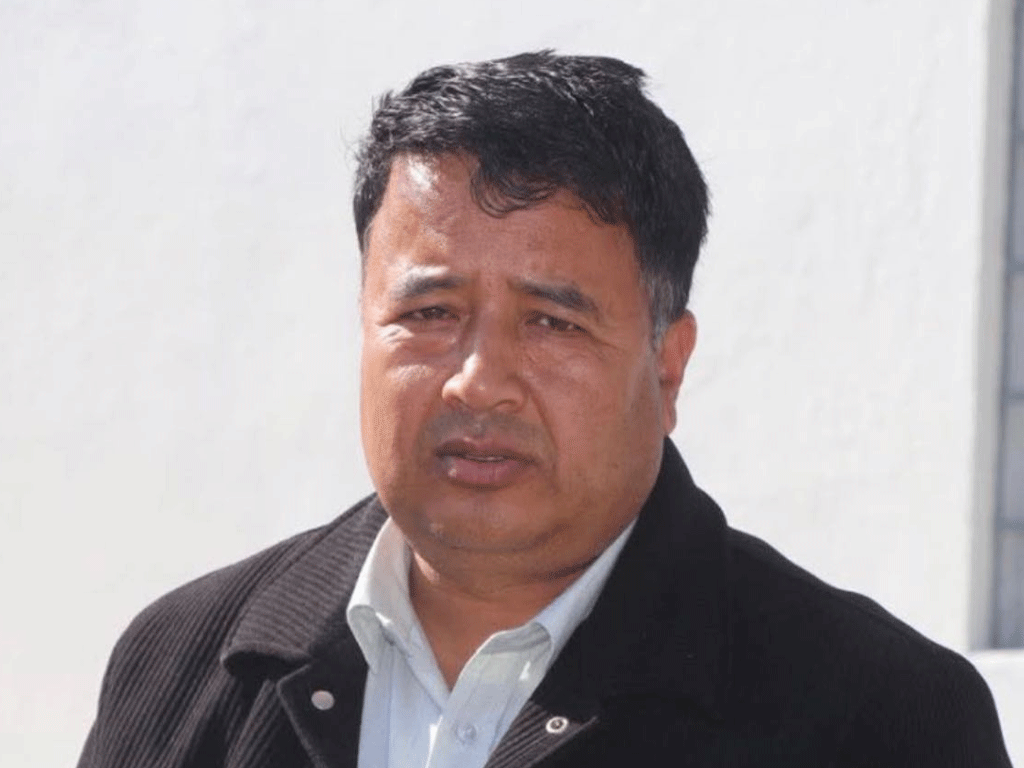 ‘ओलीलाई पार्टी जिम्मेवारीबाट विमुख गराउने सबै प्रकारका षड्यन्त्रहरू असफल भए’ : महेश बस्नेत