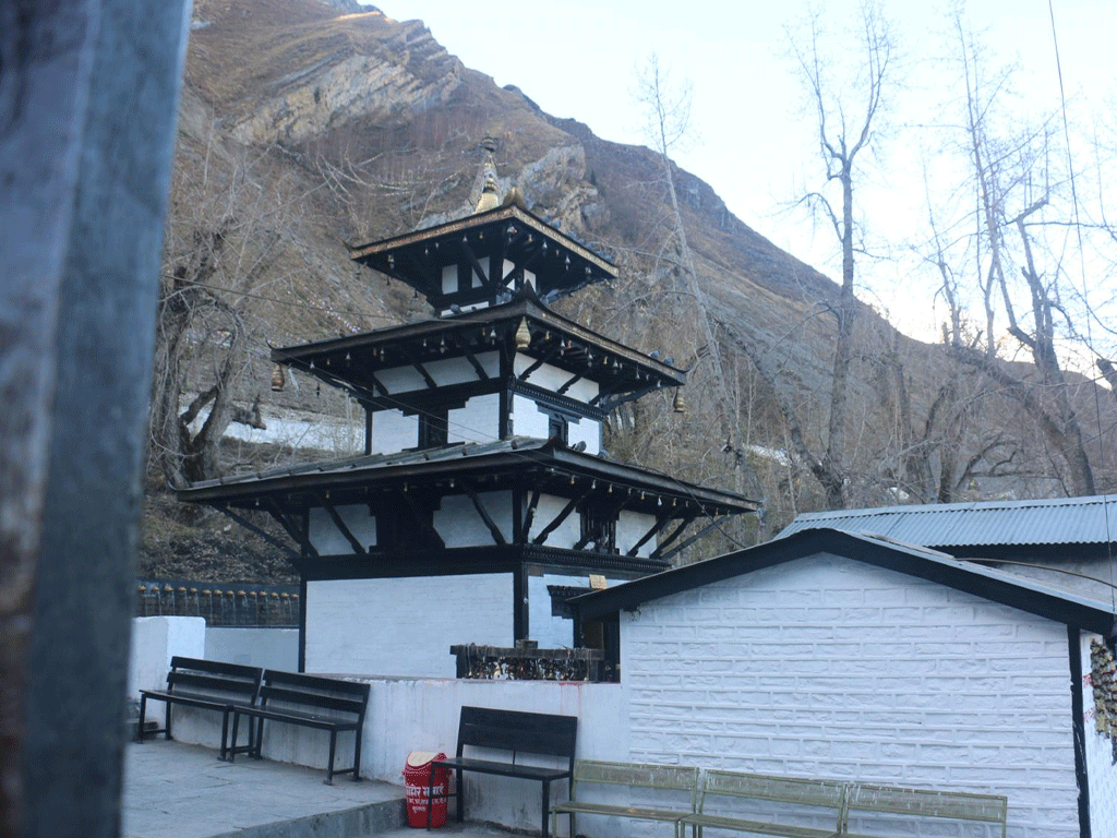 मुक्तिनाथमा भेटीको थुप्रो, पाँच बैंक खातामा ११ करोड ७६ लाख