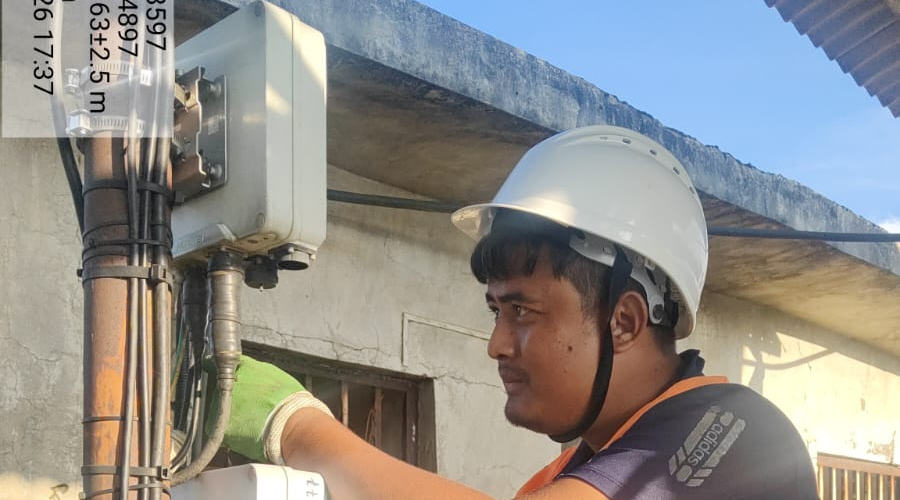 भोटेकोसी बाढीले ढालेका मोबाइल टावर पाँच दिनमै पुनः सञ्चालनमा