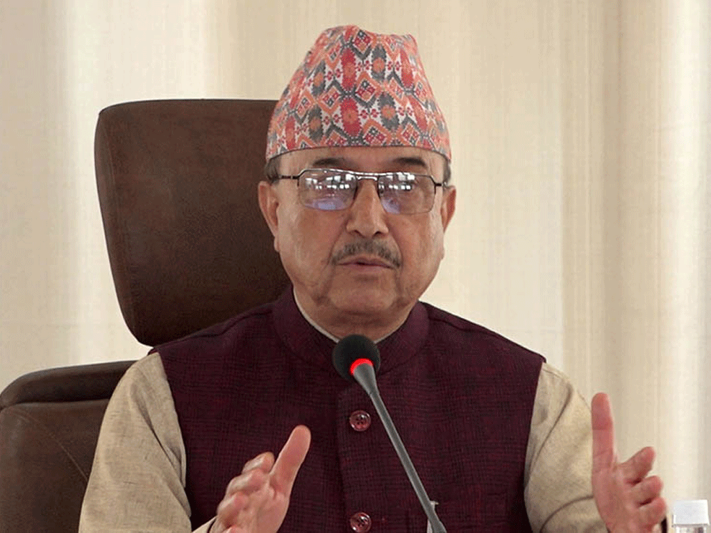 कुनै चमत्कार नभए कांग्रेस विभाजनको डिलमा पुगेको छ, रोक्न प्रयासरत छौँ’ : पूर्णबहादुर खड्का